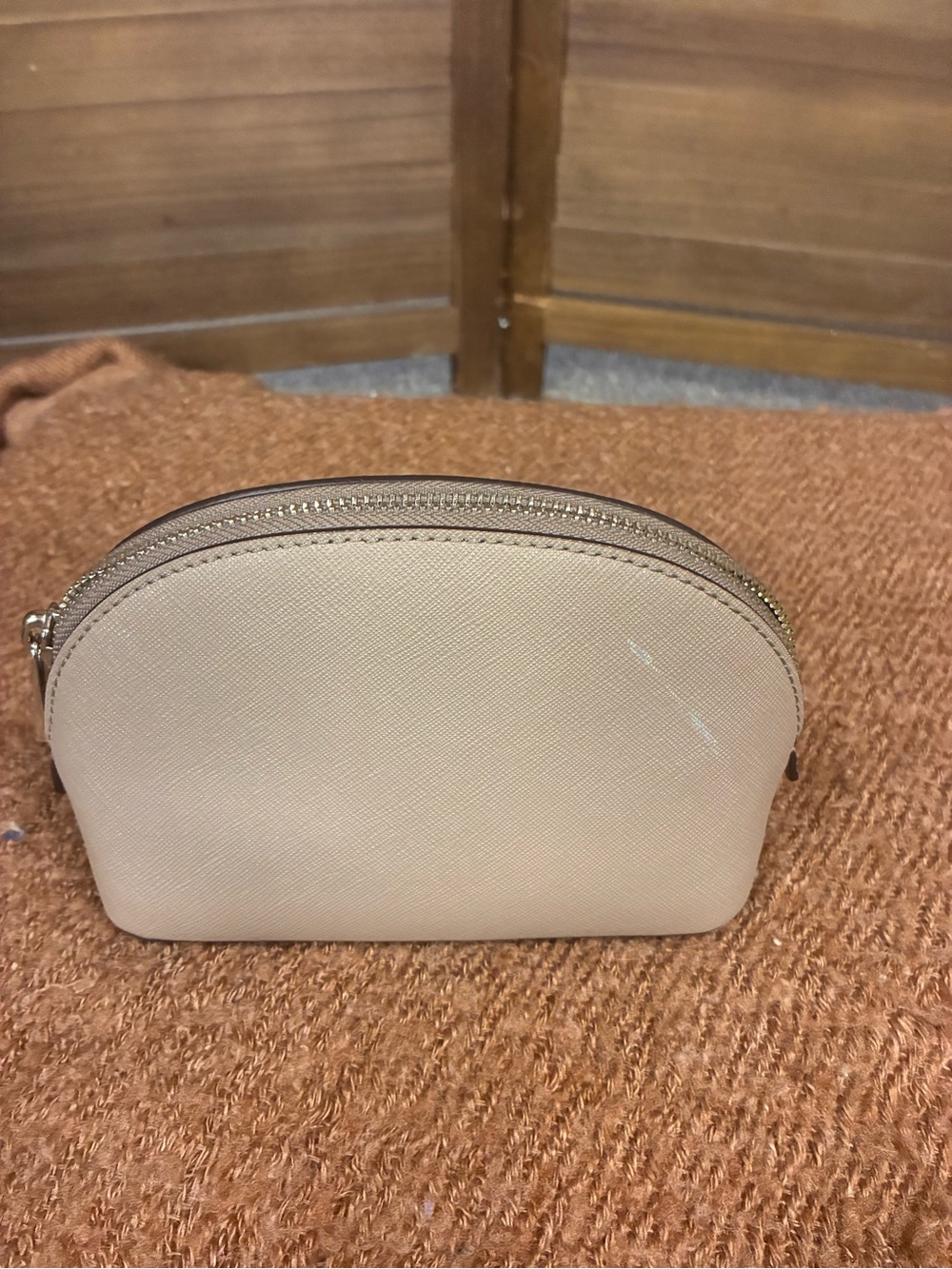 Tory Burch French Grey Small  Saffiano Dome Cosmetic Pouch with Gold Logo - Picture 2 of 3